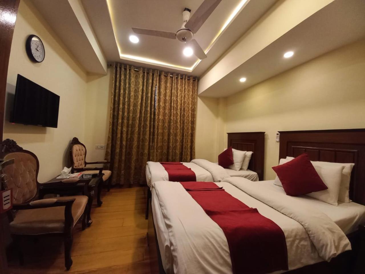 Diplomat Hotel İslamabad Dış mekan fotoğraf