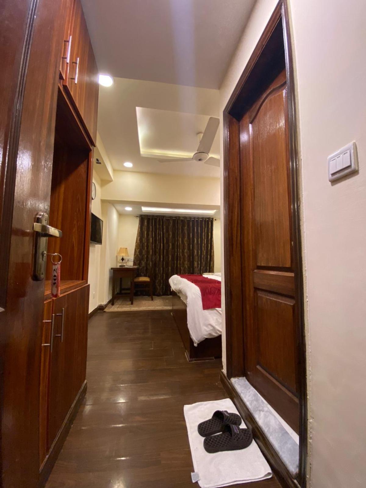 Diplomat Hotel İslamabad Dış mekan fotoğraf