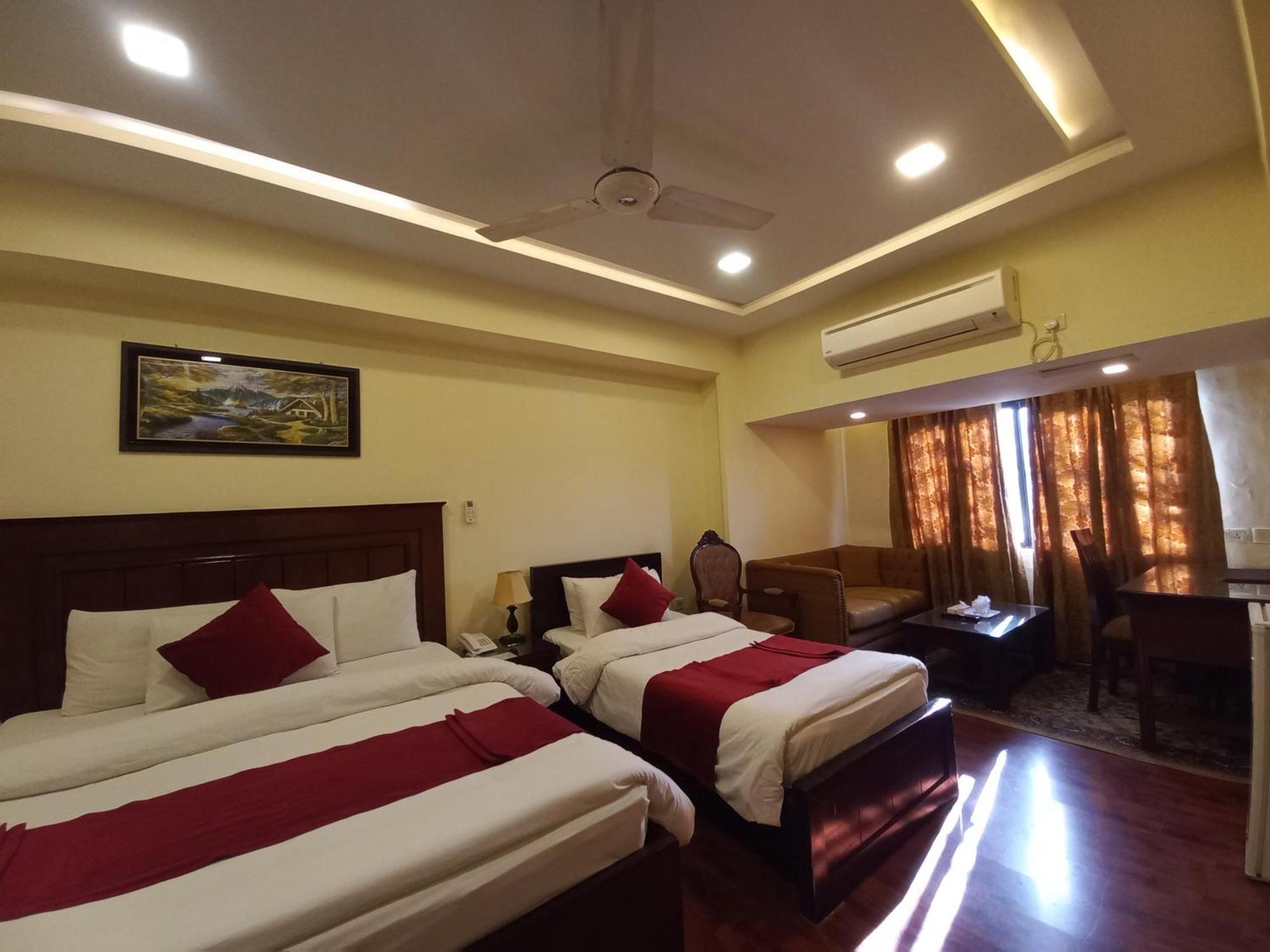 Diplomat Hotel İslamabad Dış mekan fotoğraf