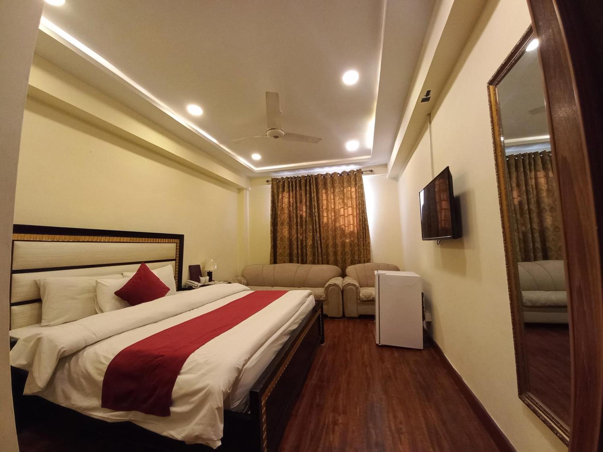 Diplomat Hotel İslamabad Dış mekan fotoğraf
